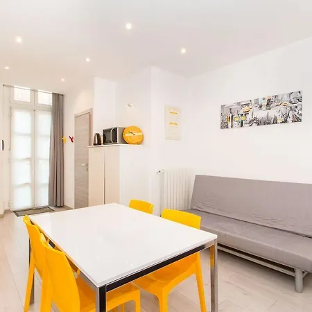 Mole Antonelliana & Royal Gardens Cozy Apartment Turin