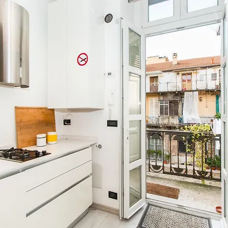 Mole Antonelliana & Royal Gardens Cozy Apartment *